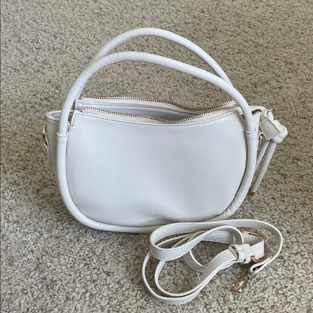 LuLus White Handbag